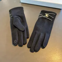 $36.00 USD Celine Gloves For Women #1391491
