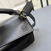 $108.00 USD LOEWE AAA Quality Messenger Bags For Women #1392170