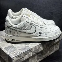 $102.00 USD Louis Vuitton Casual Shoes For Men #1392316