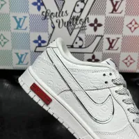 $98.00 USD Louis Vuitton Casual Shoes For Men #1392373