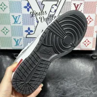 $98.00 USD Louis Vuitton Casual Shoes For Women #1392376