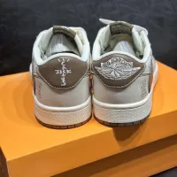 $108.00 USD Louis Vuitton Casual Shoes For Men #1392379