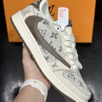 $108.00 USD Louis Vuitton Casual Shoes For Men #1392379