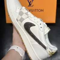 $108.00 USD Louis Vuitton Casual Shoes For Men #1392381