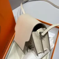 $98.00 USD Hermes AAA Quality Messenger Bags For Women #1392474