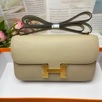 $98.00 USD Hermes AAA Quality Messenger Bags For Women #1392478