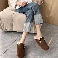 $96.00 USD Celine Slippers For Women #1392709