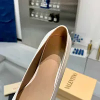 $105.00 USD Valentino Flat Shoes For Women #1392878