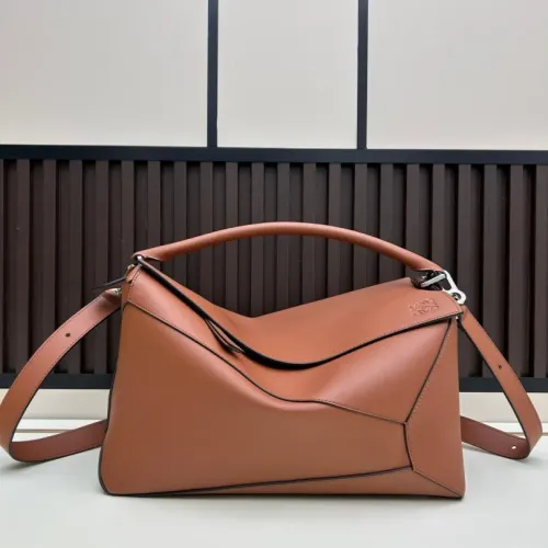 LOEWE AAA Quality Messenger Bags For Women #1393633 $240.00 USD, Wholesale Replica LOEWE AAA Quality Messenger Bags