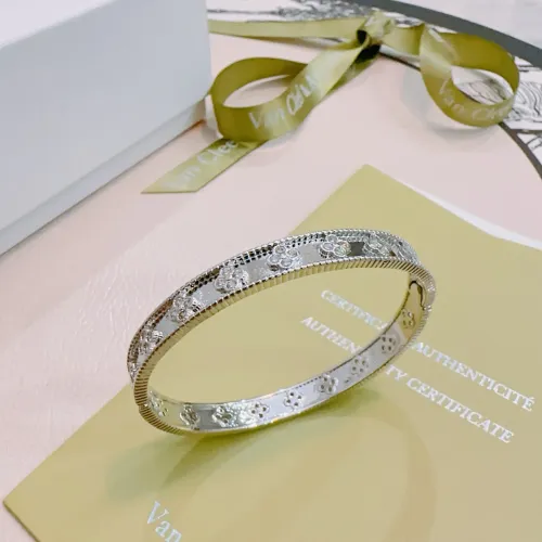 Van Cleef &amp; Arpels Bracelets #1398394 $39.00 USD, Wholesale Replica Van Cleef &amp; Arpels Bracelets