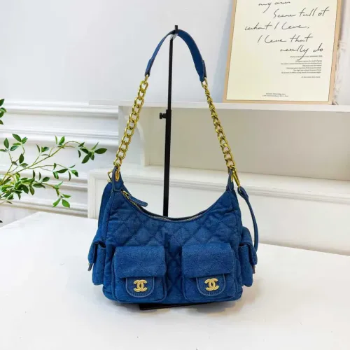 Chanel Shoulder Bags For Women #1402700