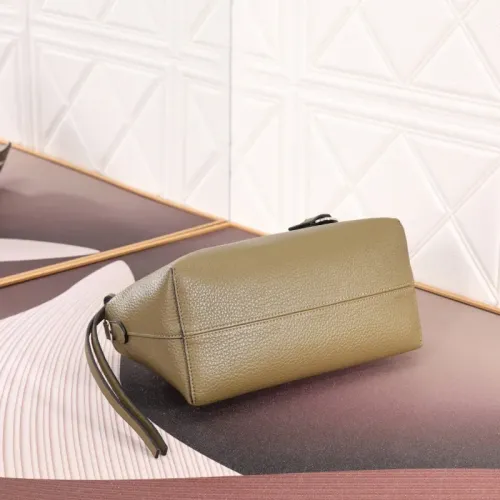 Replica Fendi AAA Quality Handbags For Women #1404669 $105.00 USD for Wholesale