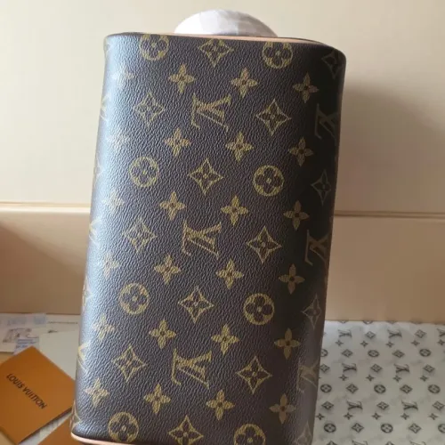 Replica Louis Vuitton AAA Quality Cosmetic Pouches #1404793 $102.00 USD for Wholesale