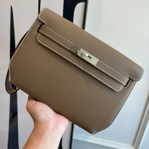 Hermes AAA Man Pouches #1405373 $92.00 USD, Wholesale Replica Hermes AAA Man Wallets