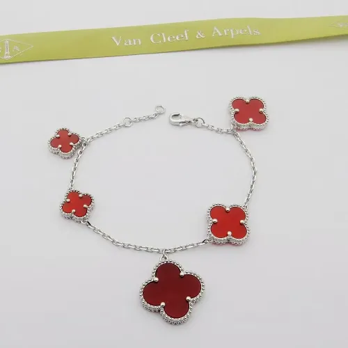 Van Cleef &amp; Arpels Bracelets For Women #1406599 $32.00 USD, Wholesale Replica Van Cleef &amp; Arpels Bracelets