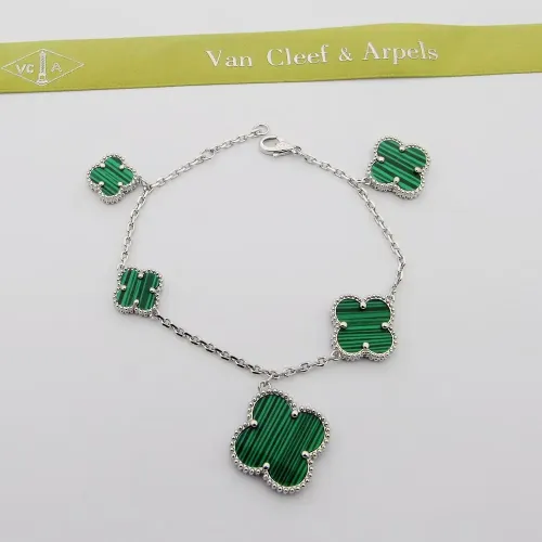 Van Cleef &amp; Arpels Bracelets For Women #1406602 $32.00 USD, Wholesale Replica Van Cleef &amp; Arpels Bracelets