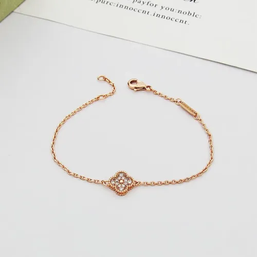 Van Cleef &amp; Arpels Bracelets For Women #1406613 $23.00 USD, Wholesale Replica Van Cleef &amp; Arpels Bracelets