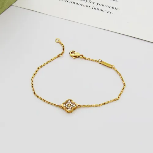 Van Cleef &amp; Arpels Bracelets For Women #1406614 $23.00 USD, Wholesale Replica Van Cleef &amp; Arpels Bracelets