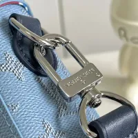 $205.00 USD Louis Vuitton AAA Quality Messenger Bags For Women #1393200