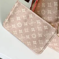 $200.00 USD Louis Vuitton AAA Quality Handbags For Women #1393228