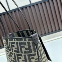 $82.00 USD Fendi AAA Quality Shoulder Bags For Women #1393567
