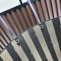 $88.00 USD Fendi AAA Quality Shoulder Bags For Women #1393568