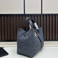 $96.00 USD Christian Dior AAA Quality Handbags For Women #1393610