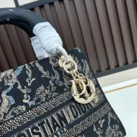 $112.00 USD Christian Dior AAA Quality Handbags For Women #1393617