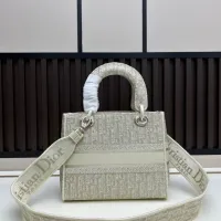 $112.00 USD Christian Dior AAA Quality Handbags For Women #1393622