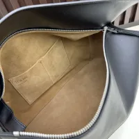 $240.00 USD LOEWE AAA Quality Messenger Bags For Women #1393630