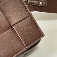 $102.00 USD Bottega Veneta BV AAA Quality Messenger Bags For Women #1393643