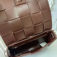 $102.00 USD Bottega Veneta BV AAA Quality Messenger Bags For Women #1393643