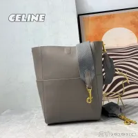 $128.00 USD Celine AAA Quality Messenger Bags For Women #1393651