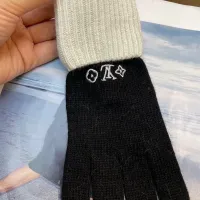 $48.00 USD Louis Vuitton LV Gloves #1396633