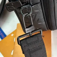 $160.00 USD Louis Vuitton AAA Man Messenger Bags #1397369
