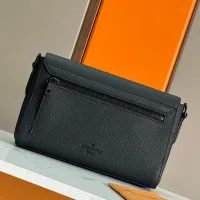 $150.00 USD Louis Vuitton AAA Man Messenger Bags #1397413