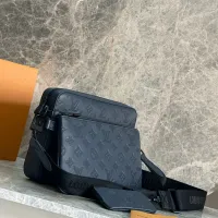 $182.00 USD Louis Vuitton AAA Man Messenger Bags #1397415