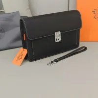 $102.00 USD Hermes AAA Man Pouches #1398145