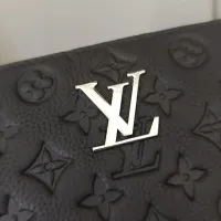 $96.00 USD Louis Vuitton AAA Man Pouches #1398210