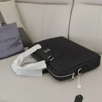 $162.00 USD Louis Vuitton AAA Man Handbags #1398222