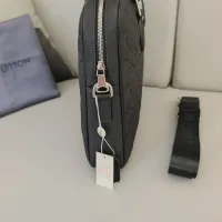 $162.00 USD Louis Vuitton AAA Man Handbags #1398222