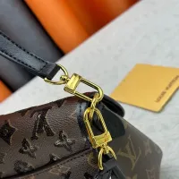 $80.00 USD Louis Vuitton AAA Quality Messenger Bags For Women #1398470