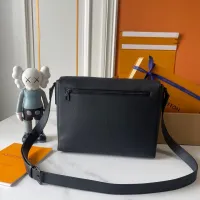 $76.00 USD Louis Vuitton AAA Man Messenger Bags #1398475