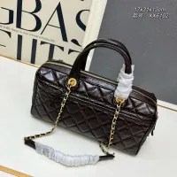$98.00 USD Chanel AAA Quality Handbags For Women #1398904