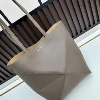 $158.00 USD LOEWE AAA Quality Shoulder Bags For Women #1399062