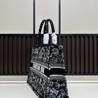 $96.00 USD Christian Dior AAA Quality Handbags For Women #1399118