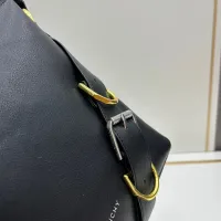 $98.00 USD Givenchy AAA Quality Messenger Bags For Women #1399171