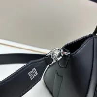 $102.00 USD Givenchy AAA Quality Handbags For Women #1399490