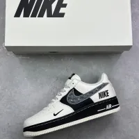$88.00 USD Nike Air Force 1 For Women #1400572