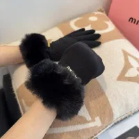 $39.00 USD MIU MIU Gloves For Women #1401332